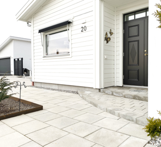 DJU Dörr (2 Av 4) Fix